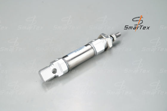 Le Murata Vortex Spinning 87D-130-010 &amp; 87D-500-003 SMC AIR-CYL / AIR-CYLINDER pour les MVS 861 et 870EX est également utilisé.